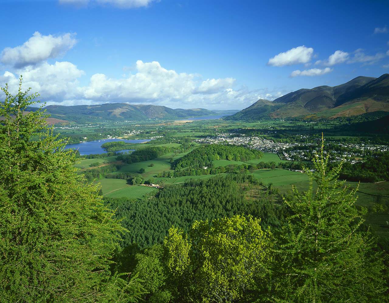 #030156-2 - View over Keswick, Lake District National Park, Cumbria, England