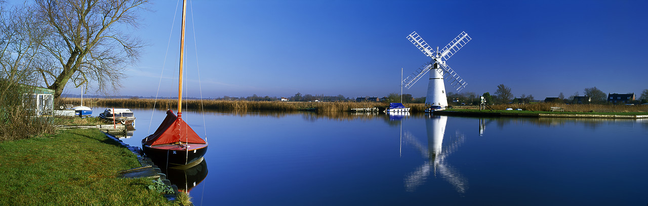 #040225-1 - Thurne Mill Reflecting in River Thurne, Thurne, Norfolk, England