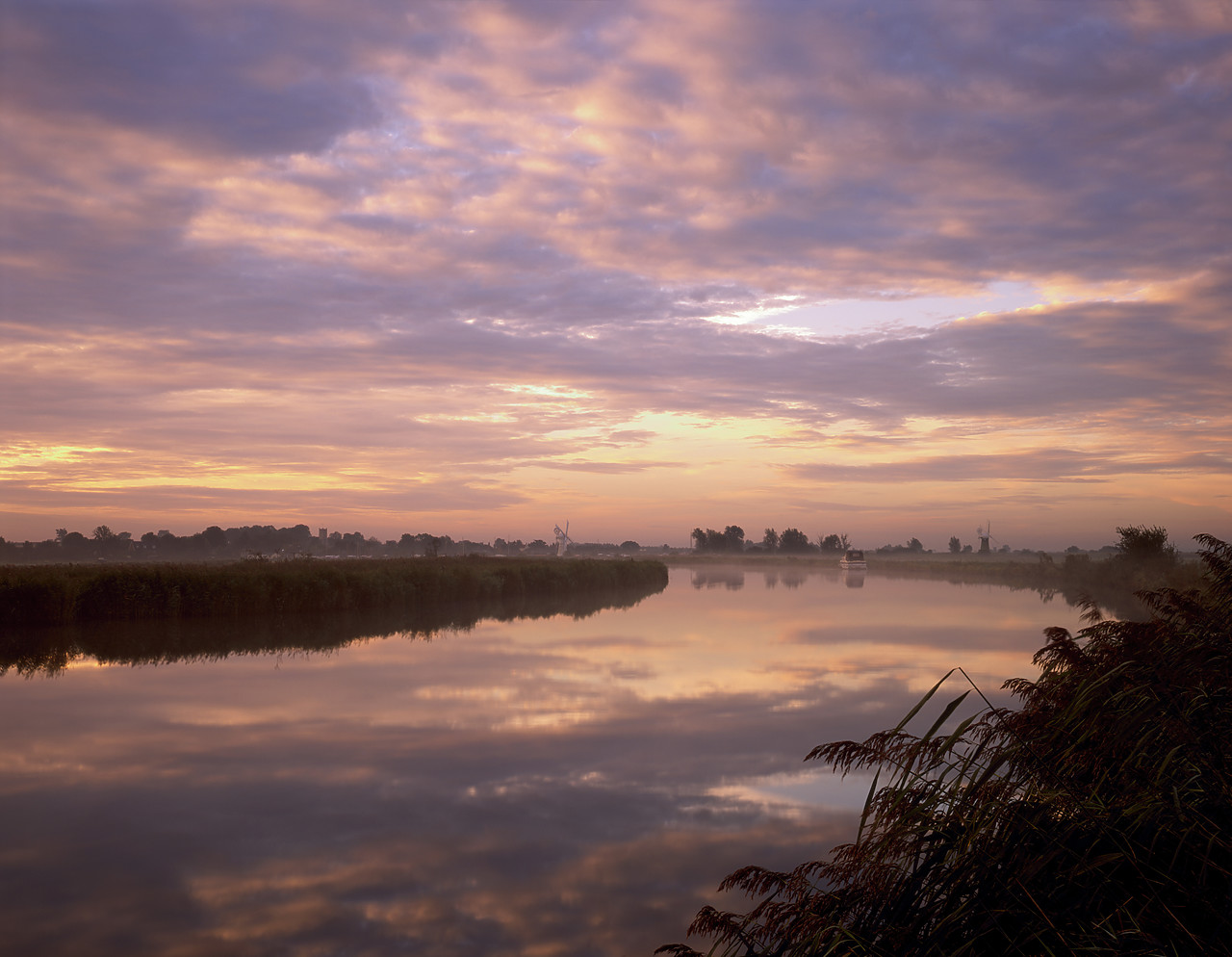 #040254-2 - Morning sky Reflecting in River Thurne, Norfolk Broads National Park, Norfolk, England