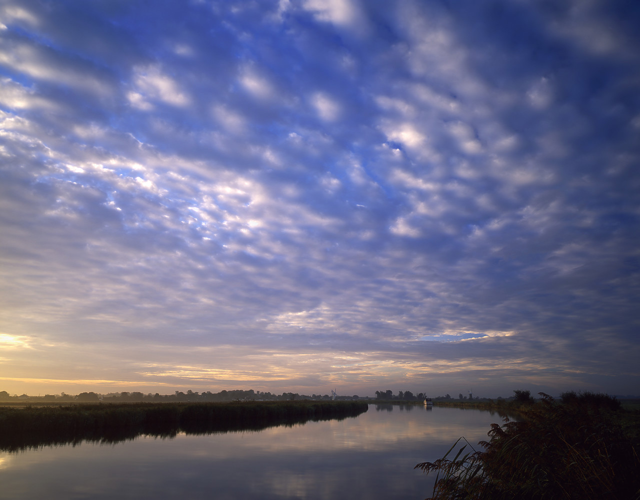 #040255-1 - Morning Sky over River Thurne, Norfolk Broads, Norfolk, England