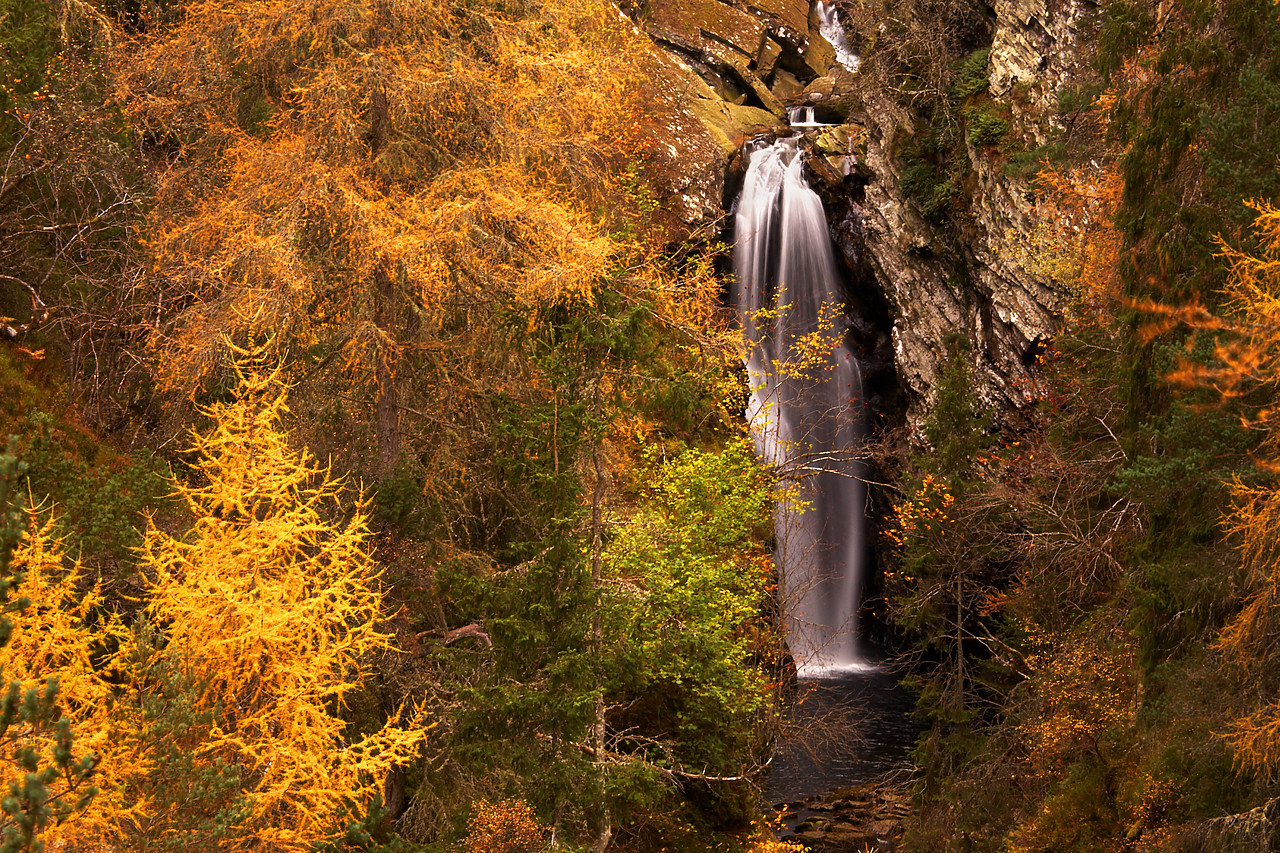 #060727-1 - Falls of Bruar in Autumn, Tayside Region, Scotland