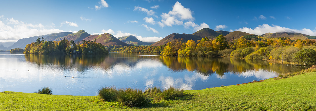 #130383-1 - Autumn Reflections in Derwent Water, Lake District National Park, Cumbria, England