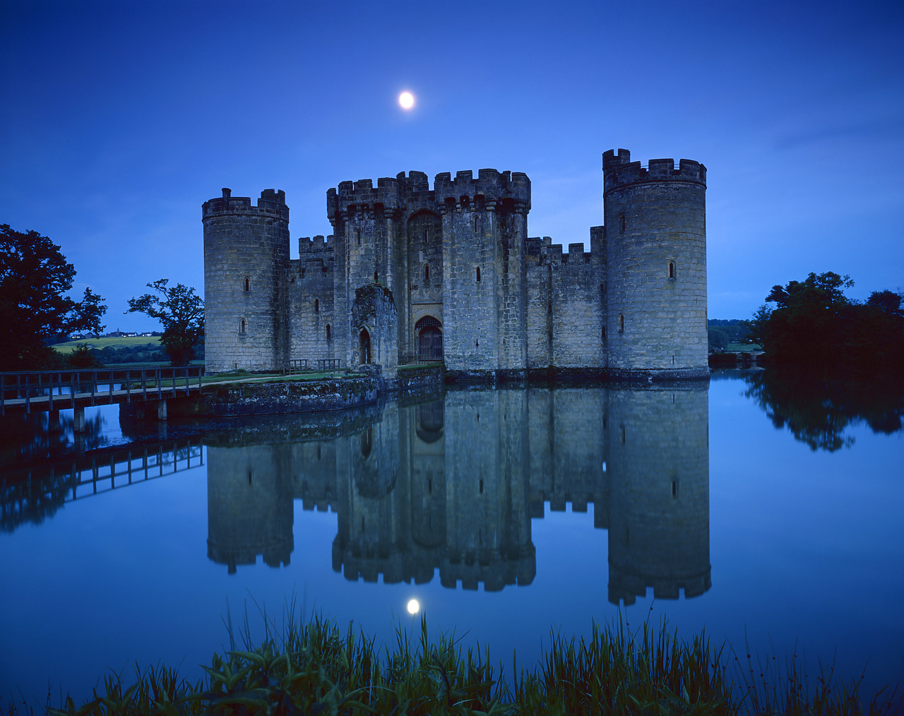#881371-2 - Moonrise over Bodiam Castle, East Sussex, England