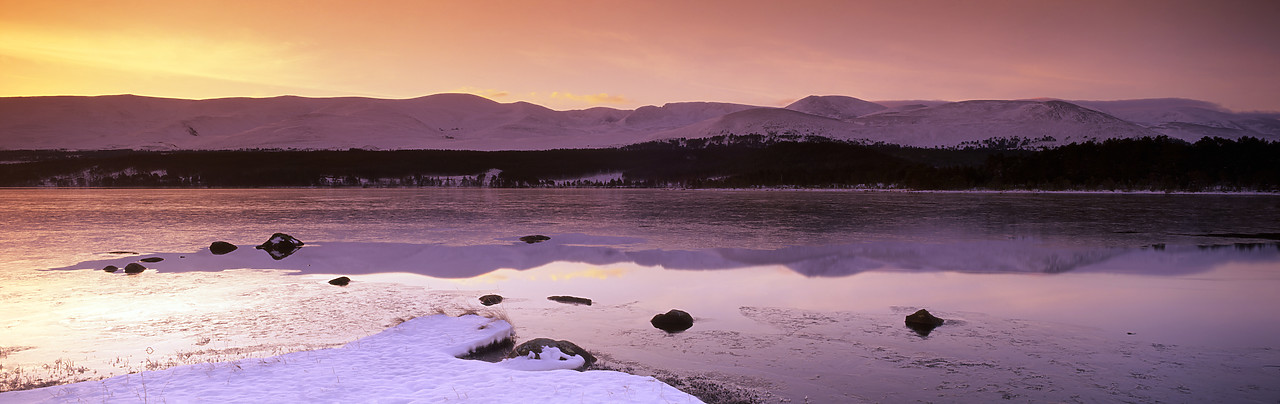 #990136-1 - Loch Morlich in Winter, near Aviemore, Highland Region, Scotland