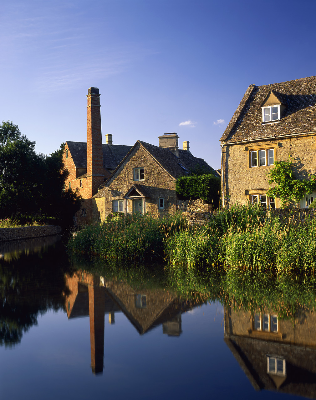 #990461-5 - Mill & Cottages, Lower Slaughter, Gloucestershire, England
