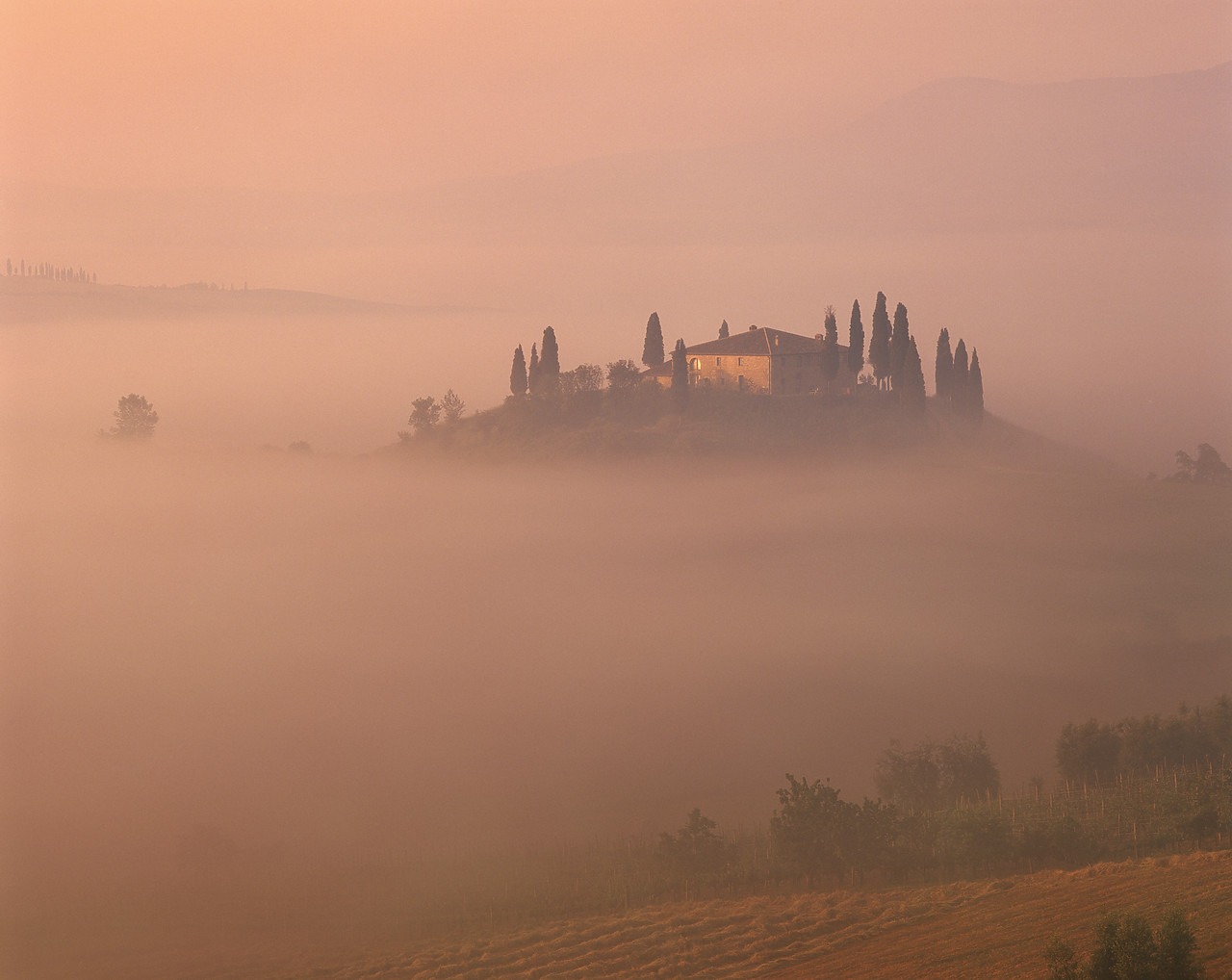 #020130-2 - Belvedere in Fog, San Quirico d'Orcia, Tuscany, Italy
