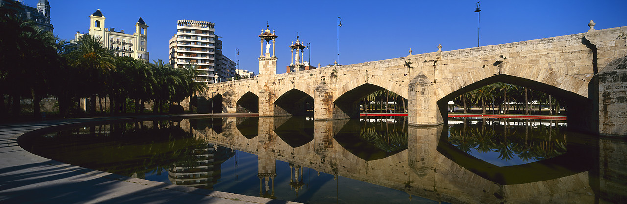 #050006-3 - Puente del Mar, Valencia, Spain