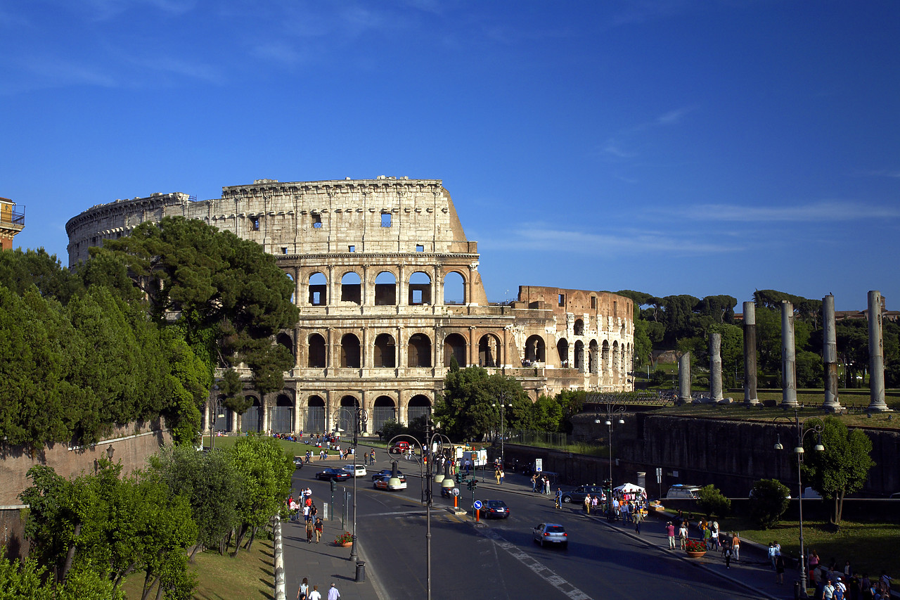 #060432-3 - The Colosseum, Rome, Italy