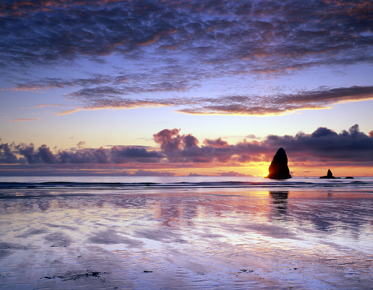 #070384-1 - Cannon Beach at Sunset, Oregon, USA