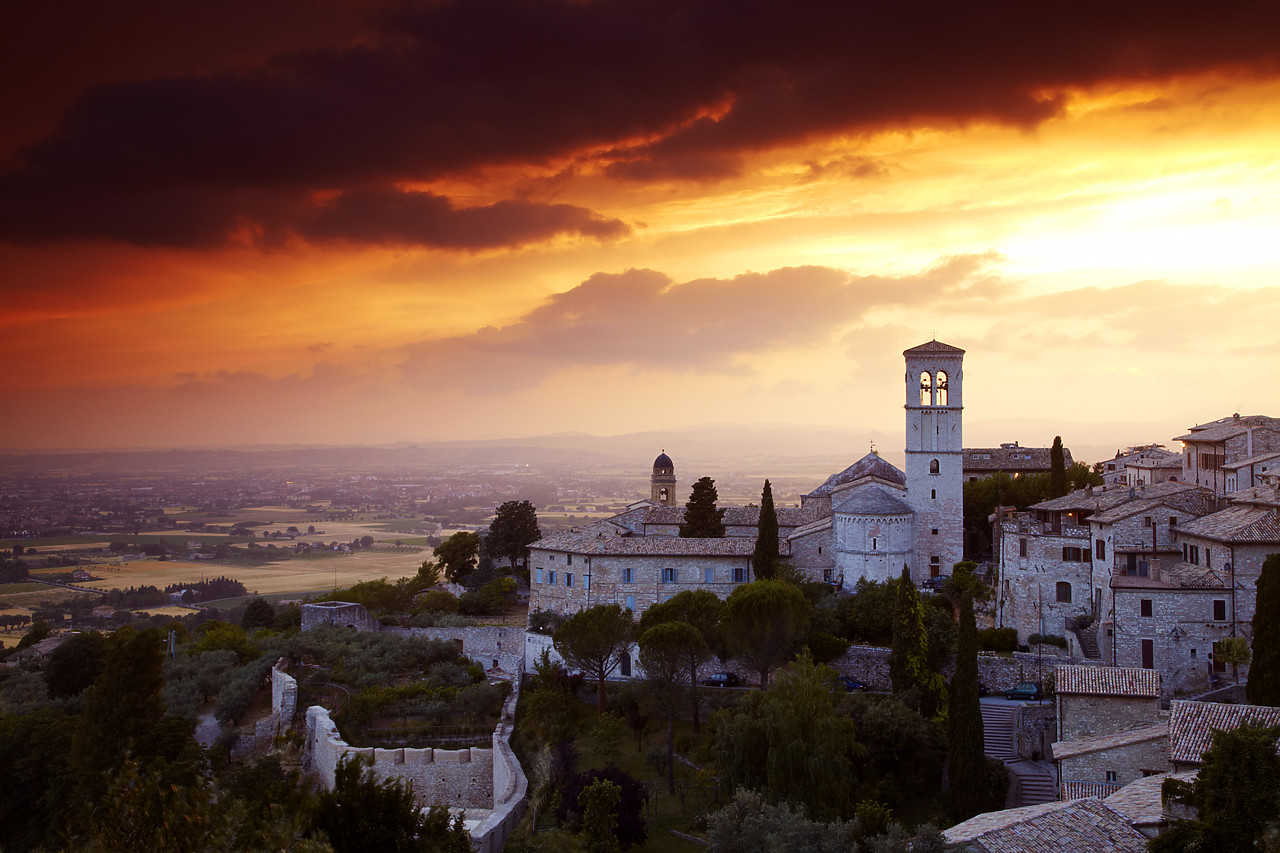 #090136-2 - Sunset over Assisi, Umbria, Italy
