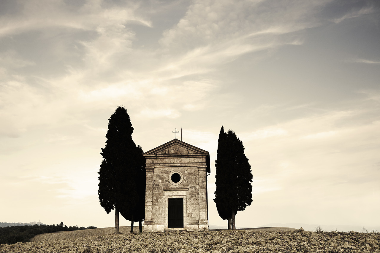 #090227-1 - Chapel Madonna di Vitaleta, Val d' Orcia, Tuscany, Italy