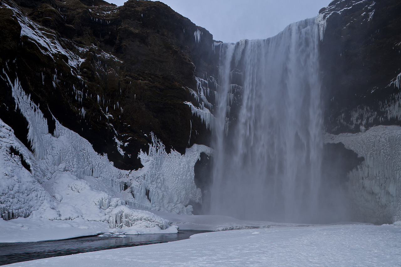 #100121-1 - Sk—gafoss Waterfall in Winter, Iceland