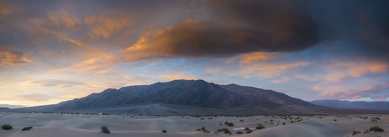 #140133-1 - Mesquite Dunes at Sunrise, Death Valley National Park, California, USA