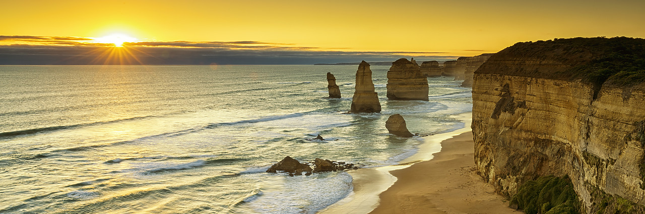 #160045-2 - The Twelve Apostles at Sunset, Great Ocean Road, Australia