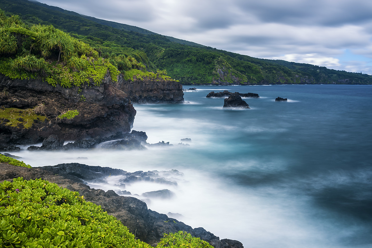 #170416-1 - Coastline at Haleakala National Park, Maui, Hawaii, USA