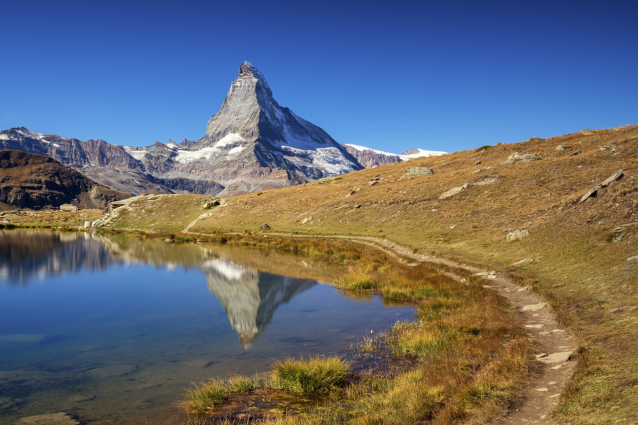 #180425-1 - Matterhorn Reflecting in Stellisee, Zermatt, Valais Region, Switzerland