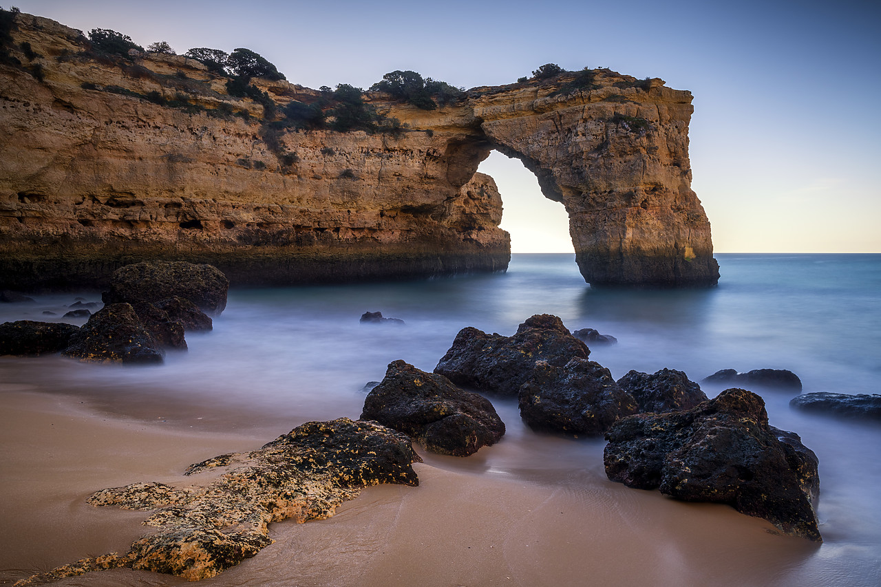 #190011-1 - Natural Sea Arch, Praia da Albandeira, Algarve, Portugal