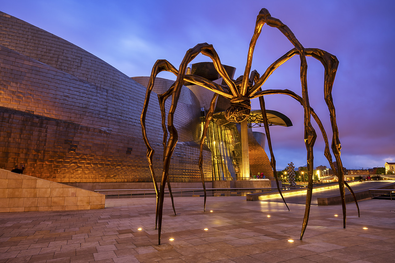#190485-1 - Spider Statue & Guggenheim Museum, Bilbao, Basque Country, Spain