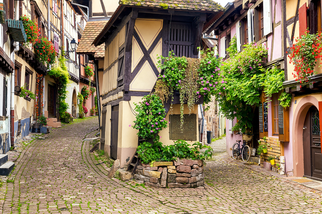 #190571-1 - Half-timbered Buildings, Eguisheim, Alsace, France