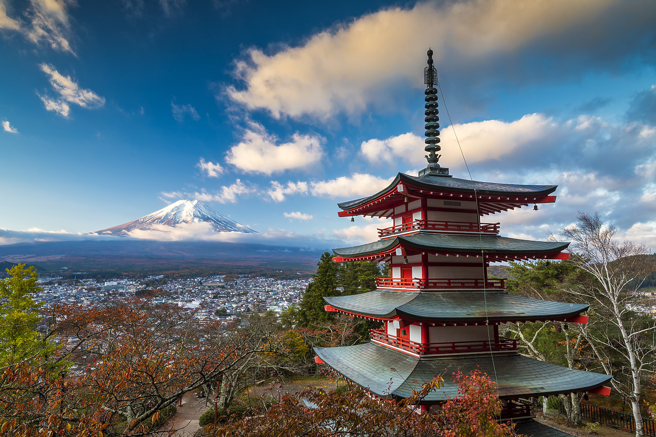 #190621-1 - Chureito Pagoda & Mt. Fuji in Autumn, Fujiyoshida, Yamanashi Prefecture, Japan