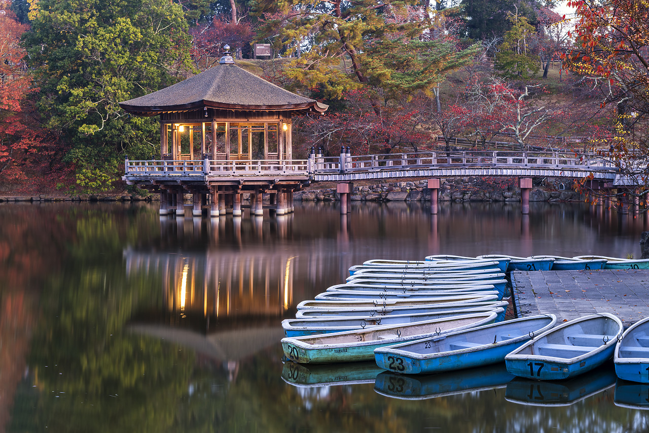 #190713-1 - Ukimido Pavilion in Autumn, Nara Park, Nara, Kansai, Japan