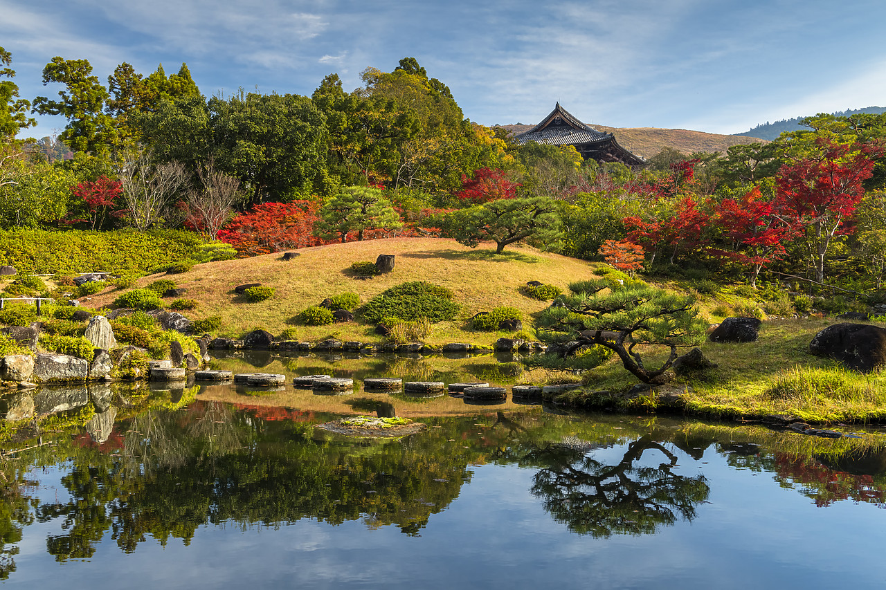 #190717-1 - Jardin Isuien in Autumn, Nara, Kansai, Japan