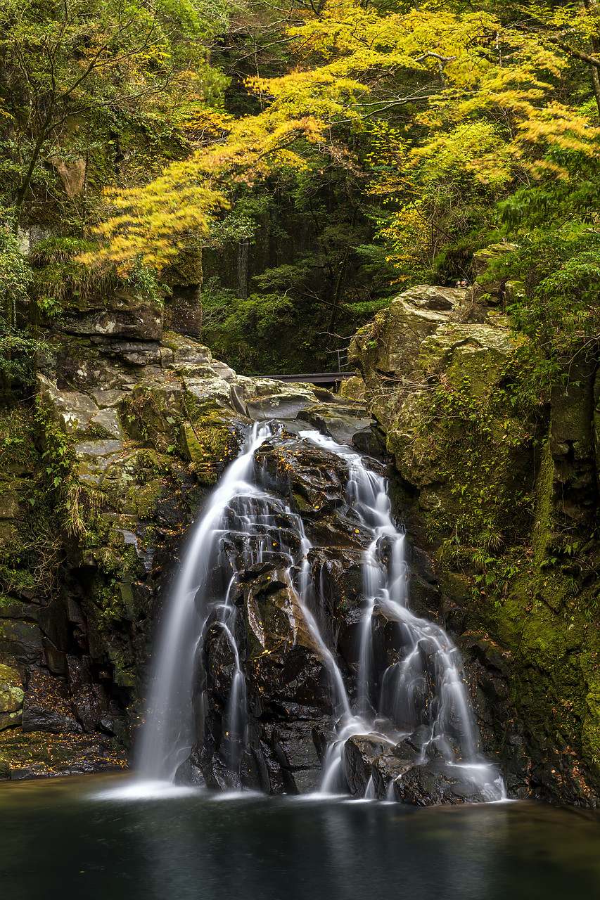 #190724-2 - Akame Shijuhachi Waterfall in Autumn, Mie Prefecture, Japan