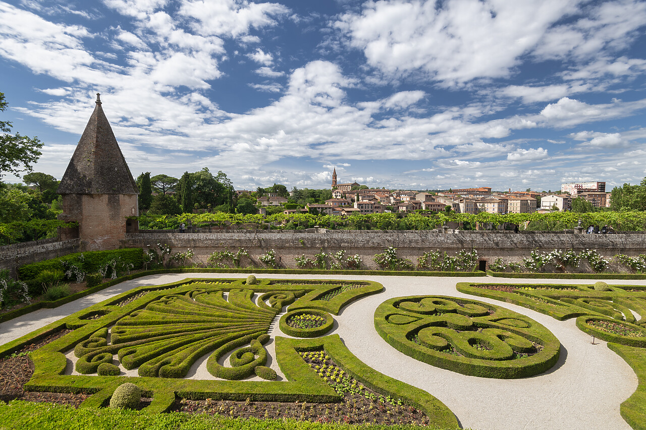 #220278-1 - The Gardens of Berbie Palace, Albi, Midi-PyrÃ©nÃ©es, Occitanie, France