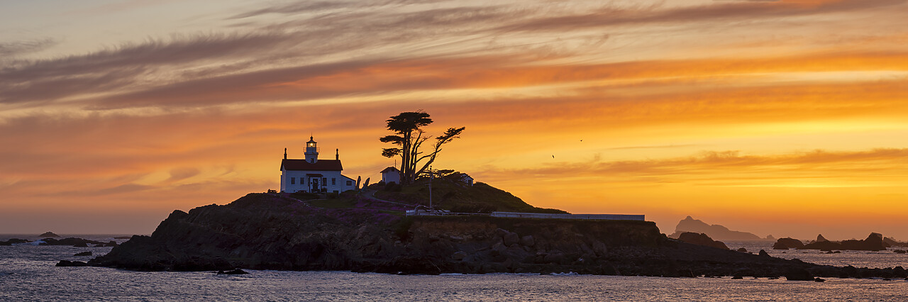 #230159-2 - Battery Point Lighthouse at Sunset, Crescent City, California, USA