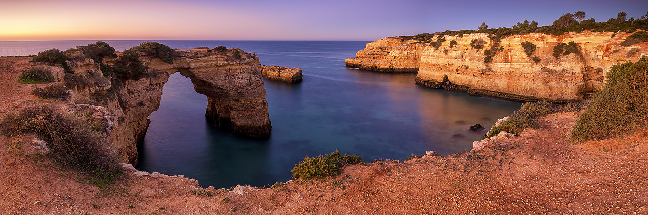 #400006-1 - Natural Sea Arch, Praia da Albandeira, Algarve, Portugal