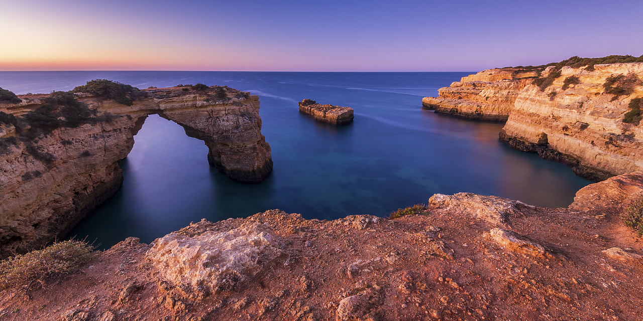 #400008-1 - Natural Sea Arch, Praia da Albandeira, Algarve, Portugal