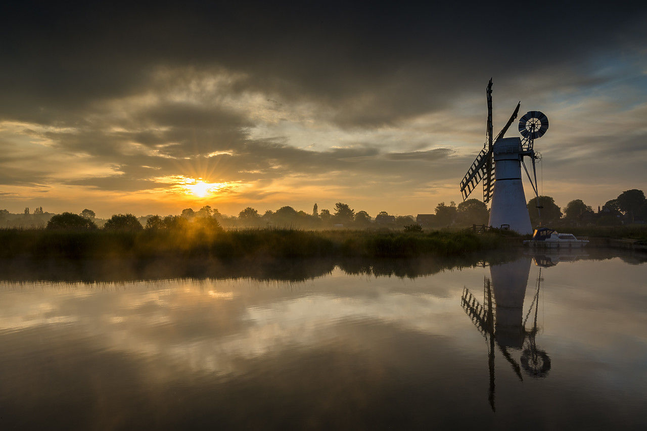 #400121-1 - Thurne Mill at Sunrise, Norfolk Broads, Norfolk, England