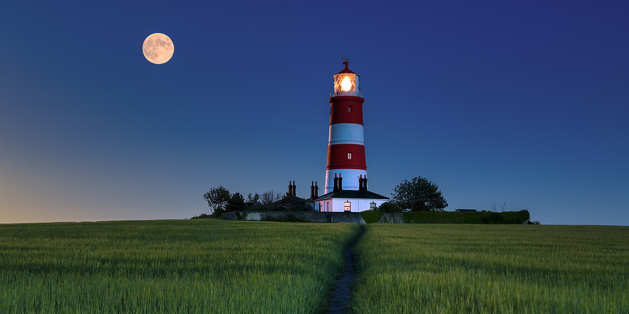#400125-4 - Strawberry Moon over Happisburgh Lighthouse, Norfolk, England