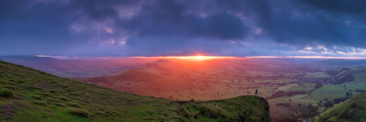 #400179-1 - Sunrise over Hope Valley, Peak District National Park, Derbyshire, England