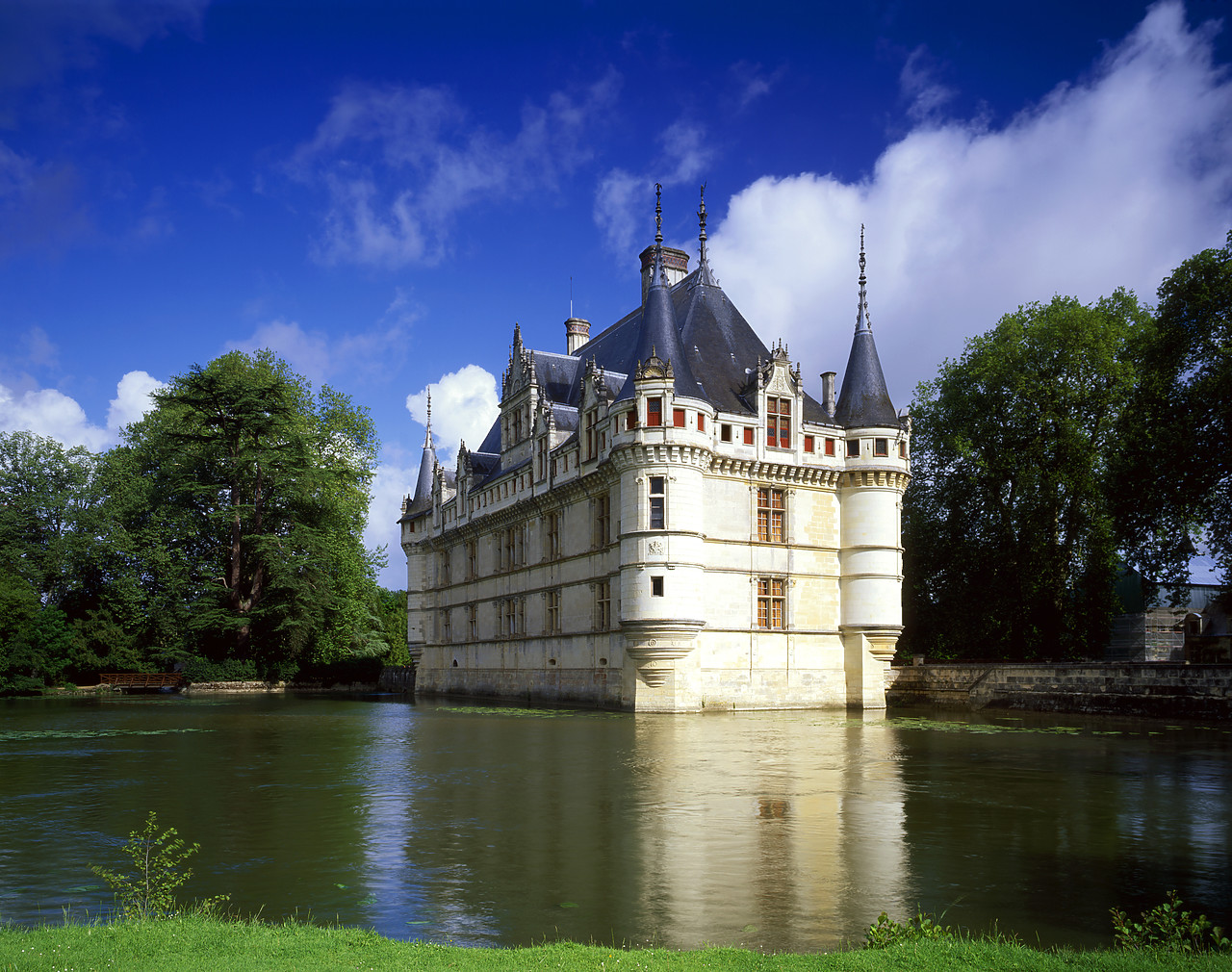 #970255-15 - Chateau Azay-Le-Rideau, Loire Valley, France